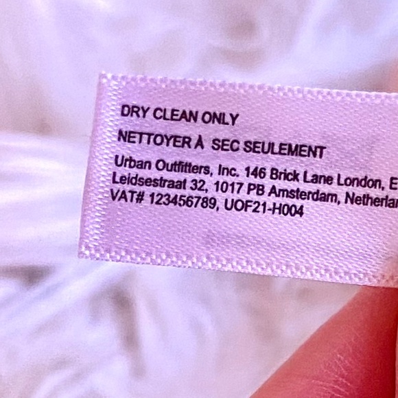 Urban Outfitters Cable Knit Beret Pale Pastel Pink Women’s Winter Accessories - Picture 4 of 4